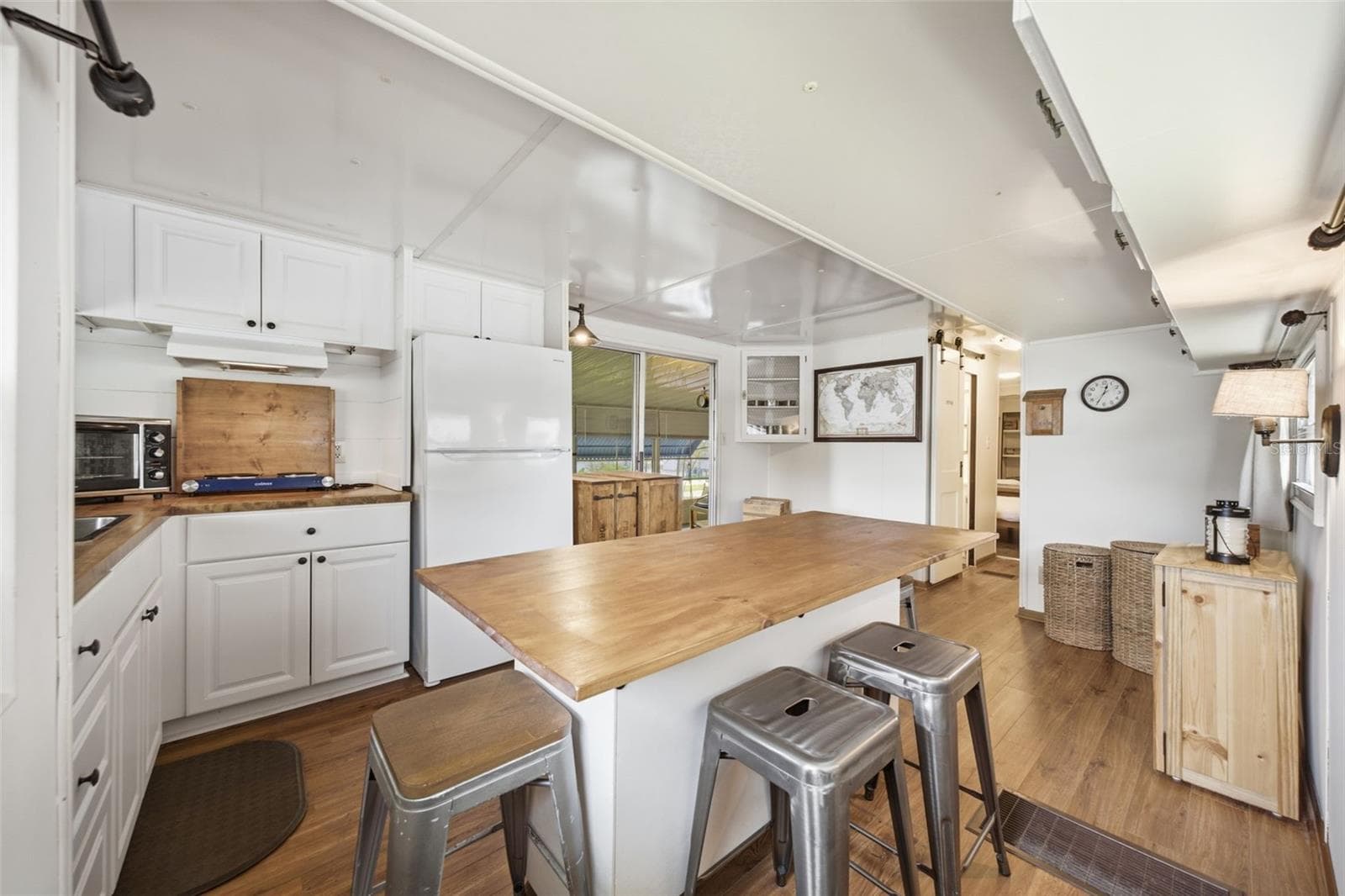 Manufactured Home at 2215 73RD ST E #162, PALMETTO, photo 10 of 32