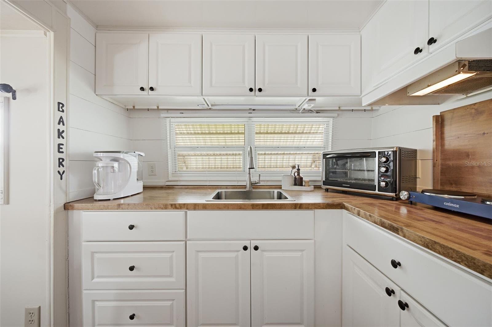 Manufactured Home at 2215 73RD ST E #162, PALMETTO, photo 13 of 32