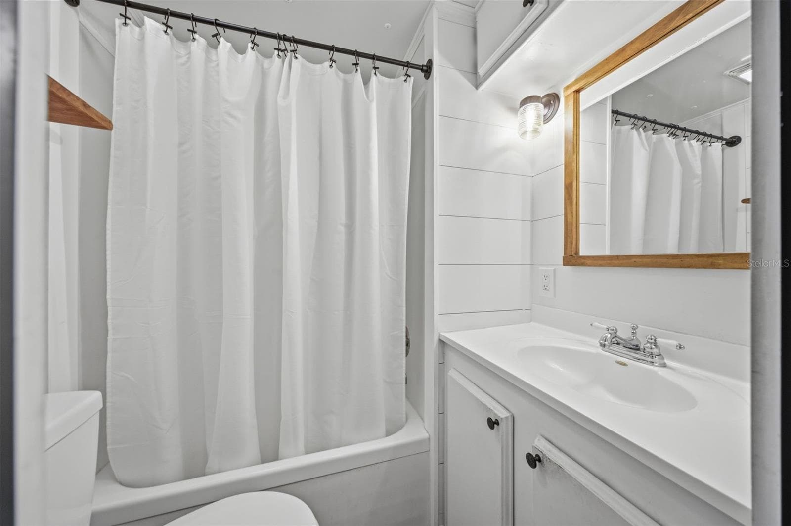 Manufactured Home at 2215 73RD ST E #162, PALMETTO, photo 15 of 32