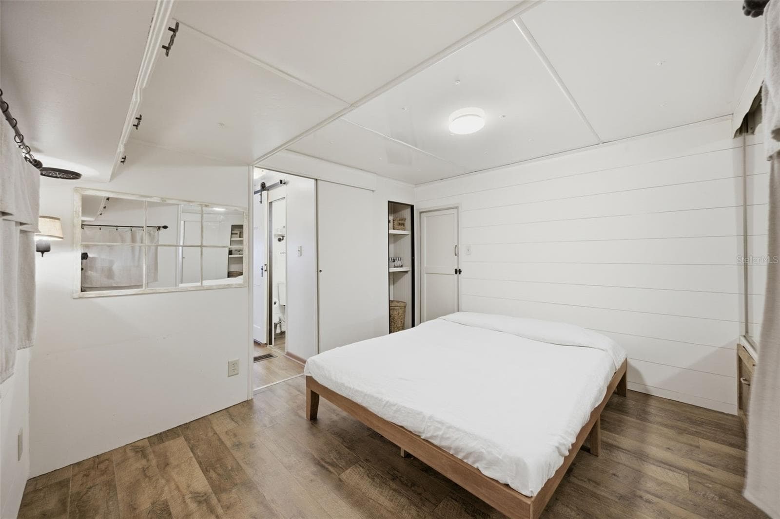 Manufactured Home at 2215 73RD ST E #162, PALMETTO, photo 17 of 32