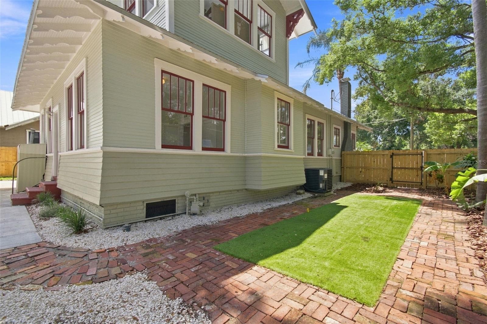 Single Family Residence at 2911 N CENTRAL AVE, TAMPA, photo 39 of 52