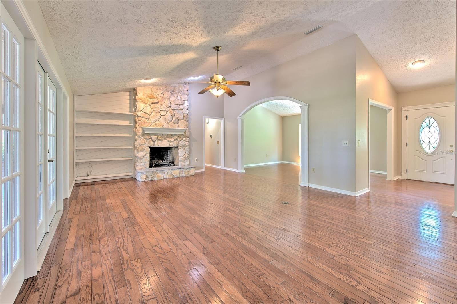 Single Family Residence at 2102 WHITLOCK PL, DOVER, photo 10 of 45