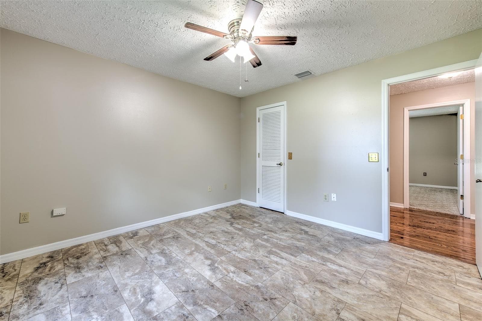 Single Family Residence at 2102 WHITLOCK PL, DOVER, photo 20 of 45