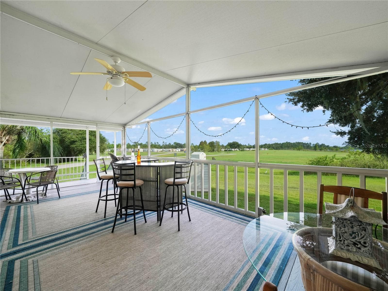 Manufactured Home at 15 PINK LADY LN, LAKE WALES, photo 2 of 44