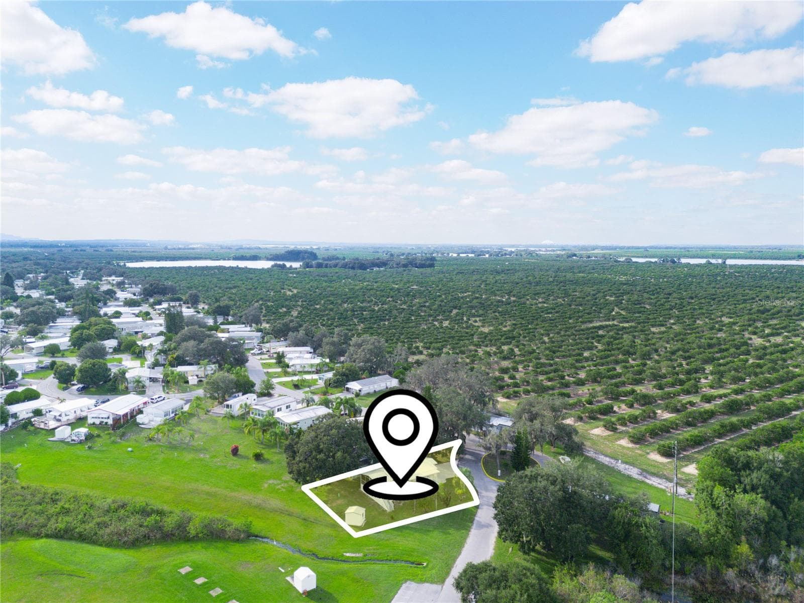 Manufactured Home at 15 PINK LADY LN, LAKE WALES, photo 27 of 44