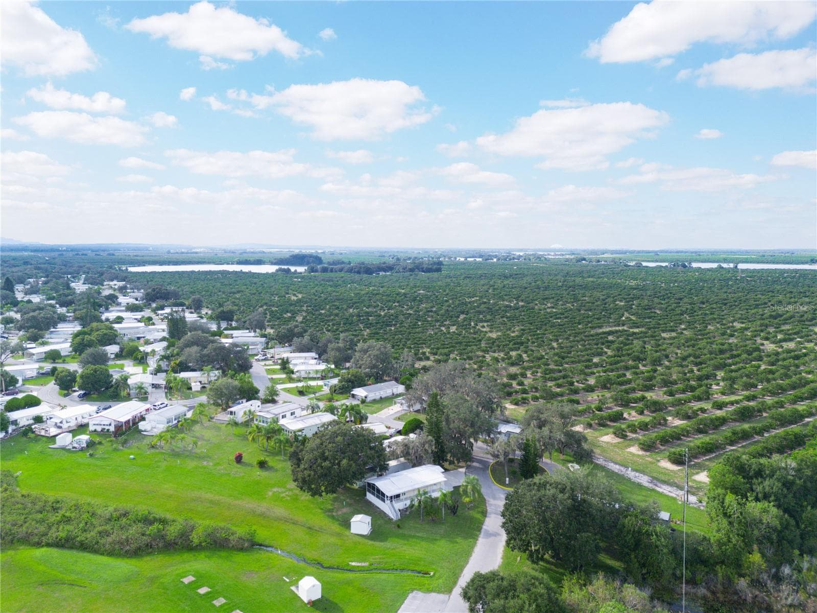Manufactured Home at 15 PINK LADY LN, LAKE WALES, photo 28 of 44