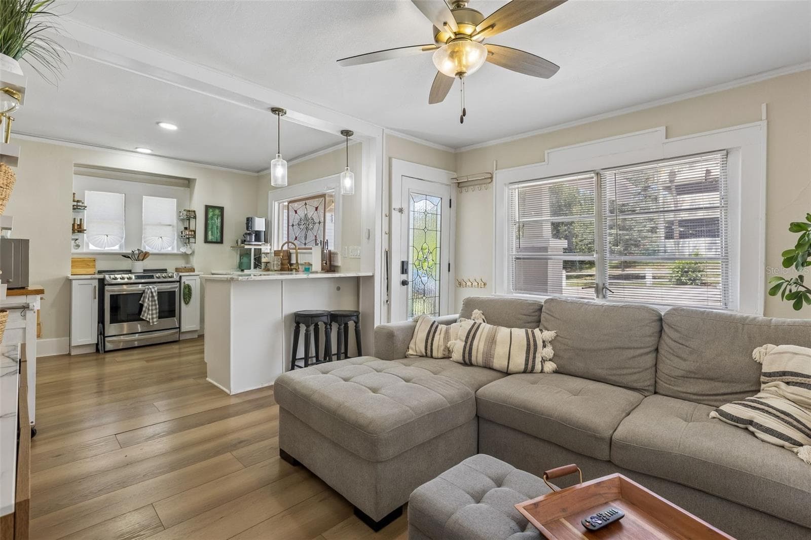 Single Family Residence at 558 10TH AVE S, ST PETERSBURG, photo 6 of 21