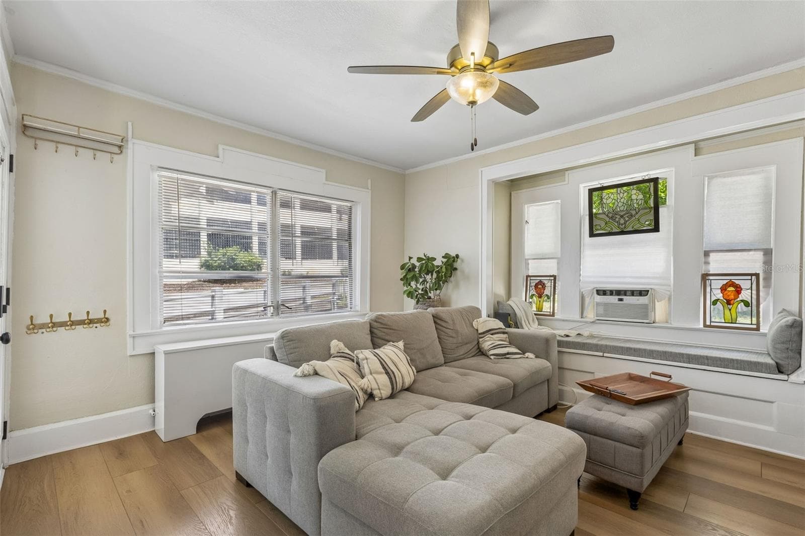 Single Family Residence at 558 10TH AVE S, ST PETERSBURG, photo 11 of 21