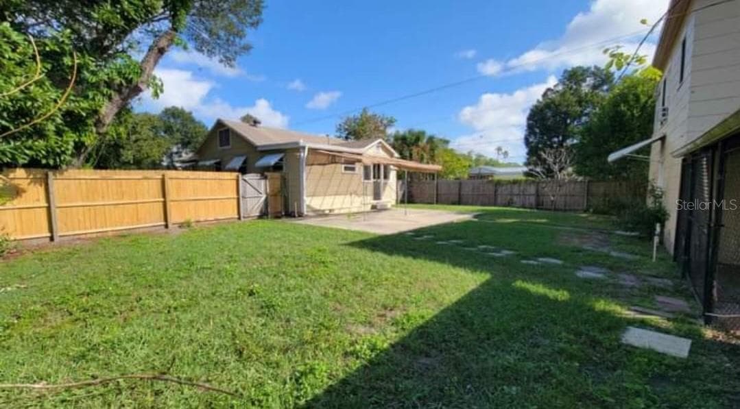 Single Family Residence at 4200 2ND AVE N, ST PETERSBURG, photo 10 of 17