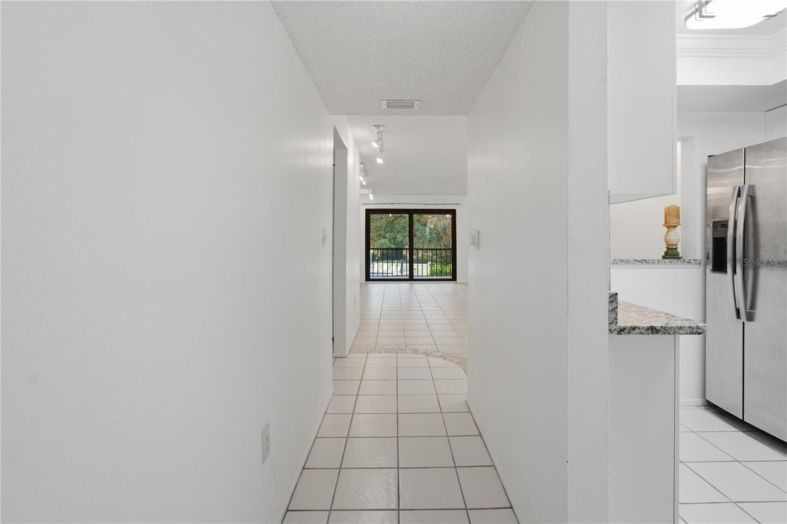 Foyer - 2448 CLUBHOUSE DR #202, SARASOTA