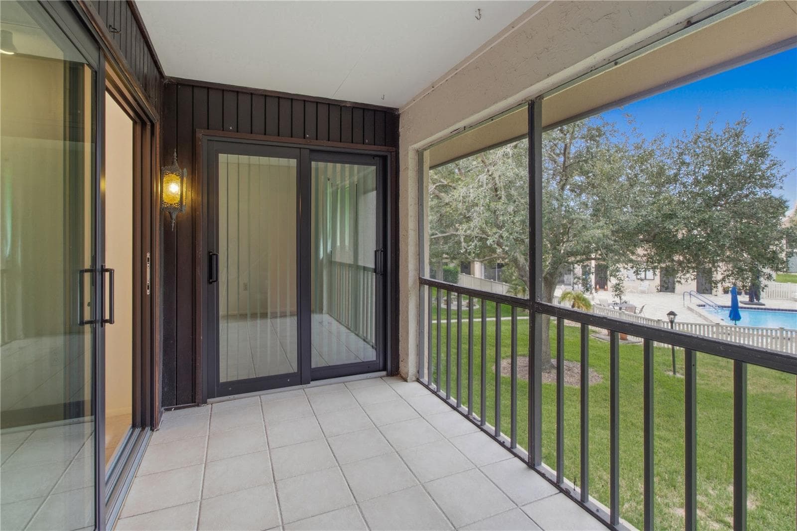 Condominium at 2448 CLUBHOUSE DR #202, SARASOTA, photo 32 of 45