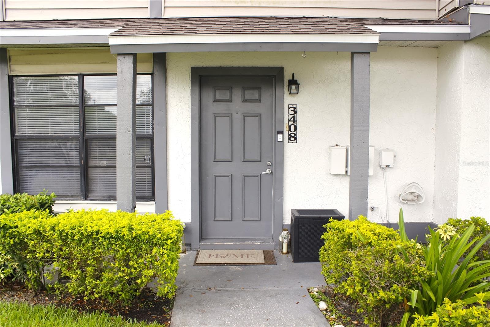 Townhouse at 3408 OAK TRAIL CT, TAMPA, photo 2 of 43