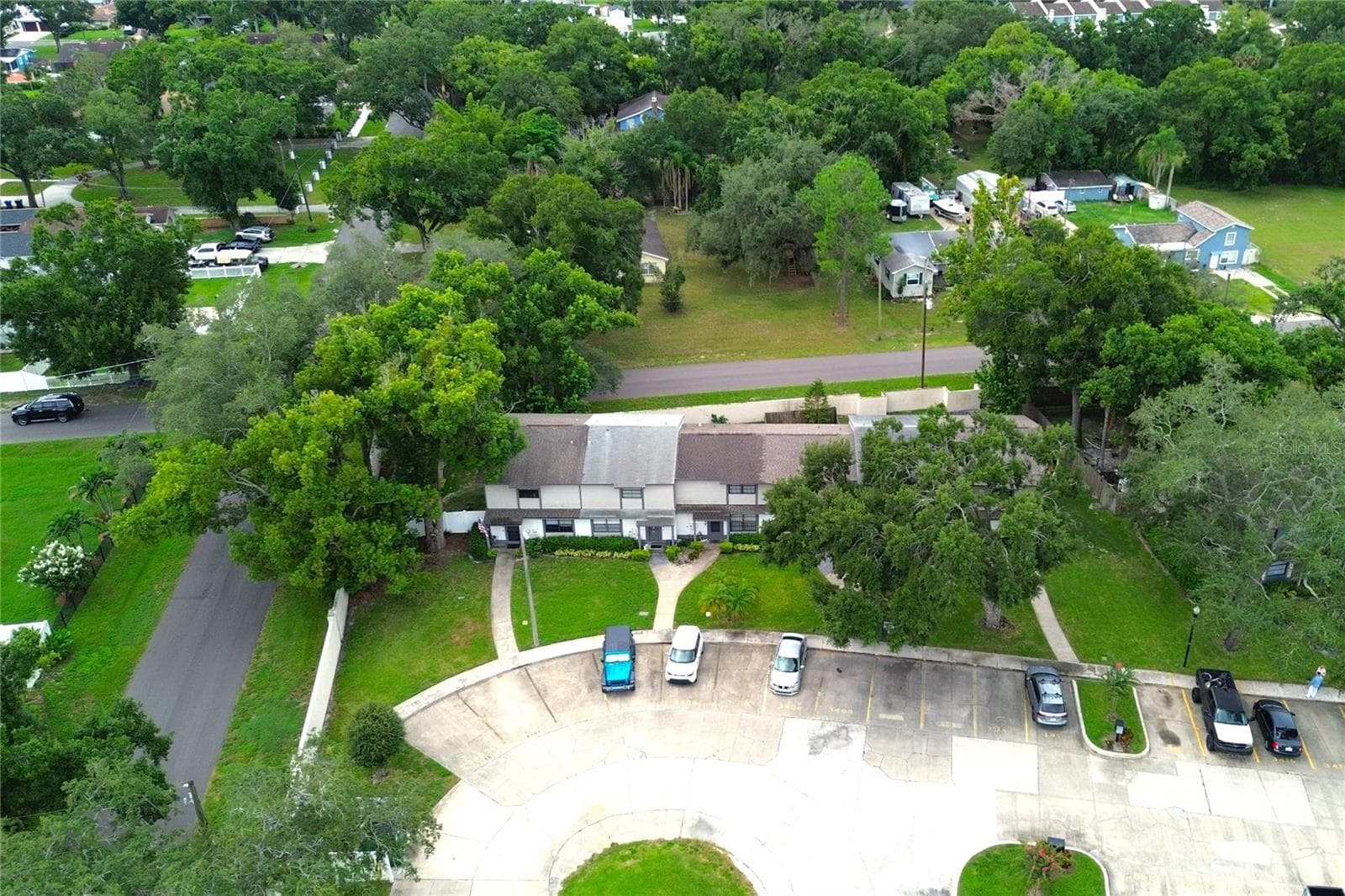 Townhouse at 3408 OAK TRAIL CT, TAMPA, photo 40 of 43