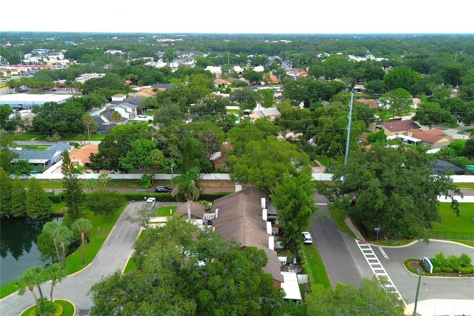 Townhouse at 3408 OAK TRAIL CT, TAMPA, photo 42 of 43