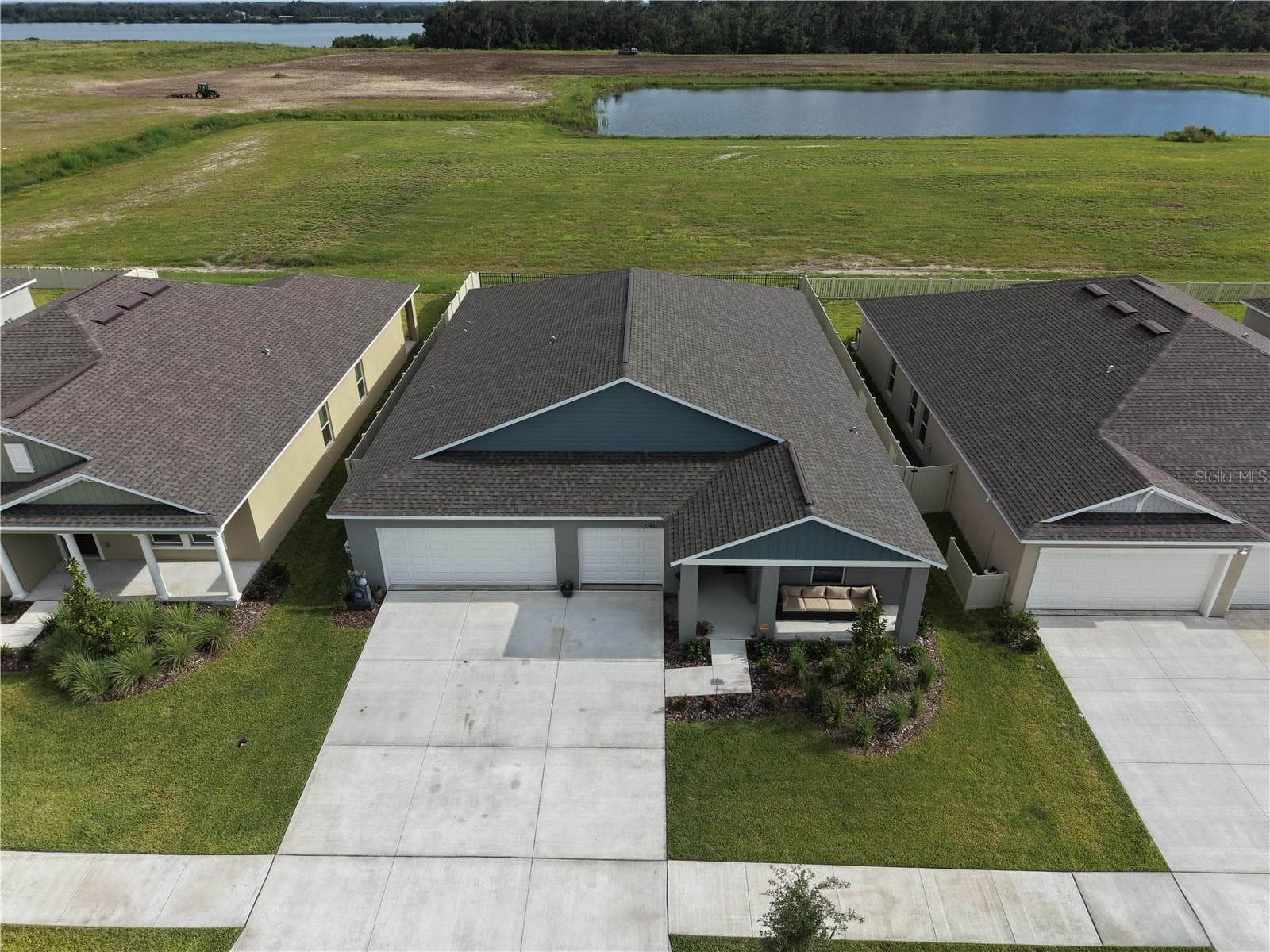 Single Family Residence at 13421 NEW JADE AVE, WIMAUMA, photo 2 of 54