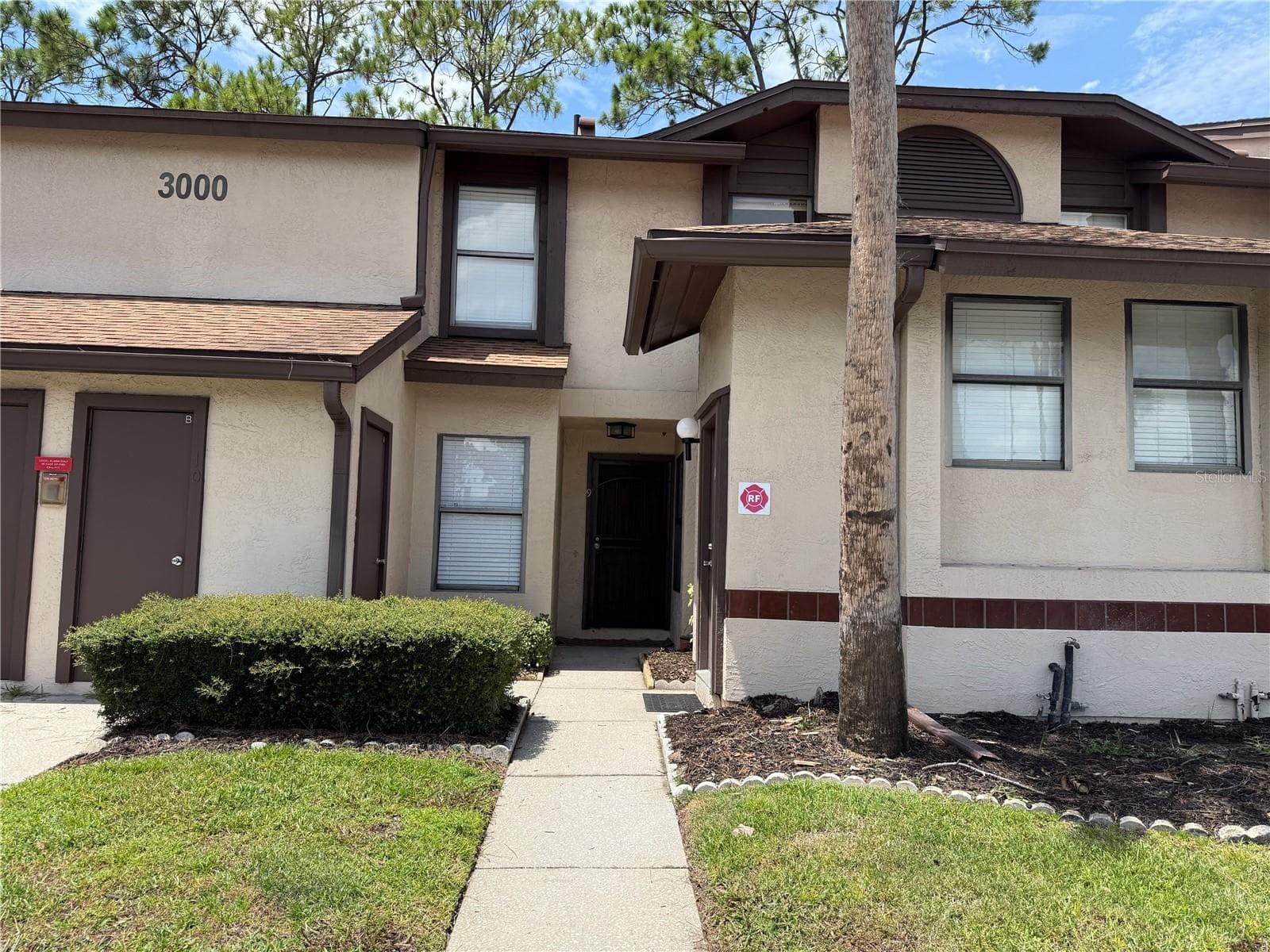 3000 S SEMORAN BLVD #9