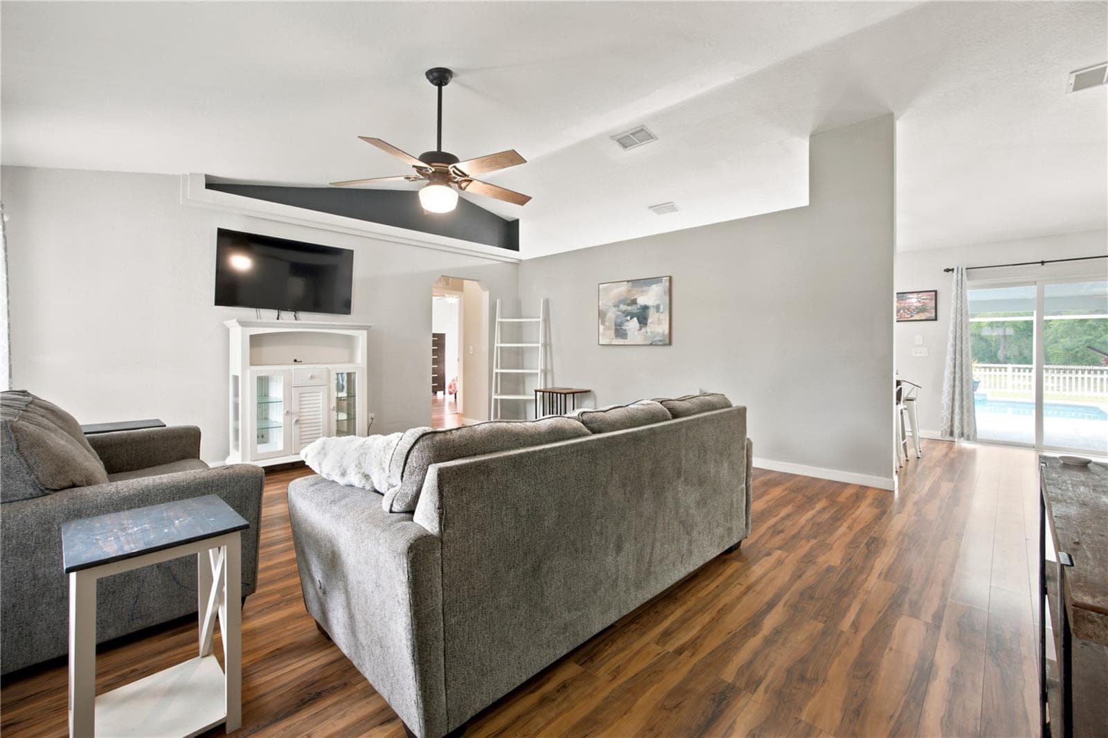 Single Family Residence at 47 REDWOOD TRACK CRSE, OCALA, photo 5 of 45
