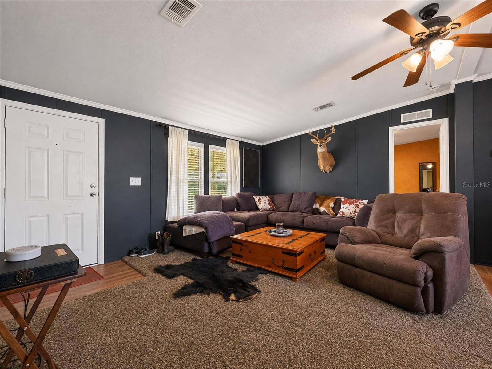Manufactured Home at 37647 JENNY LN, EUSTIS, photo 11 of 69