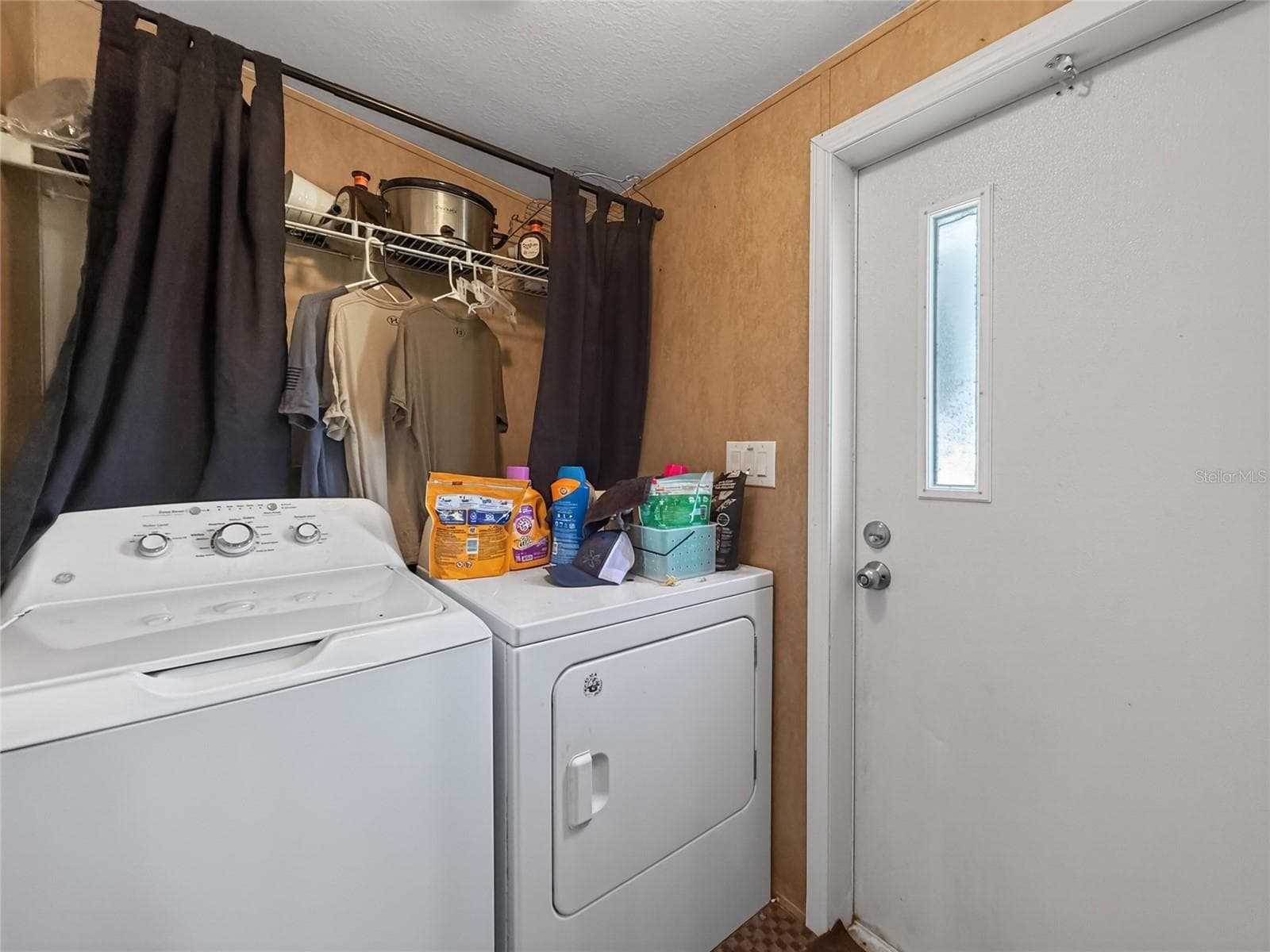 Manufactured Home at 37647 JENNY LN, EUSTIS, photo 26 of 69