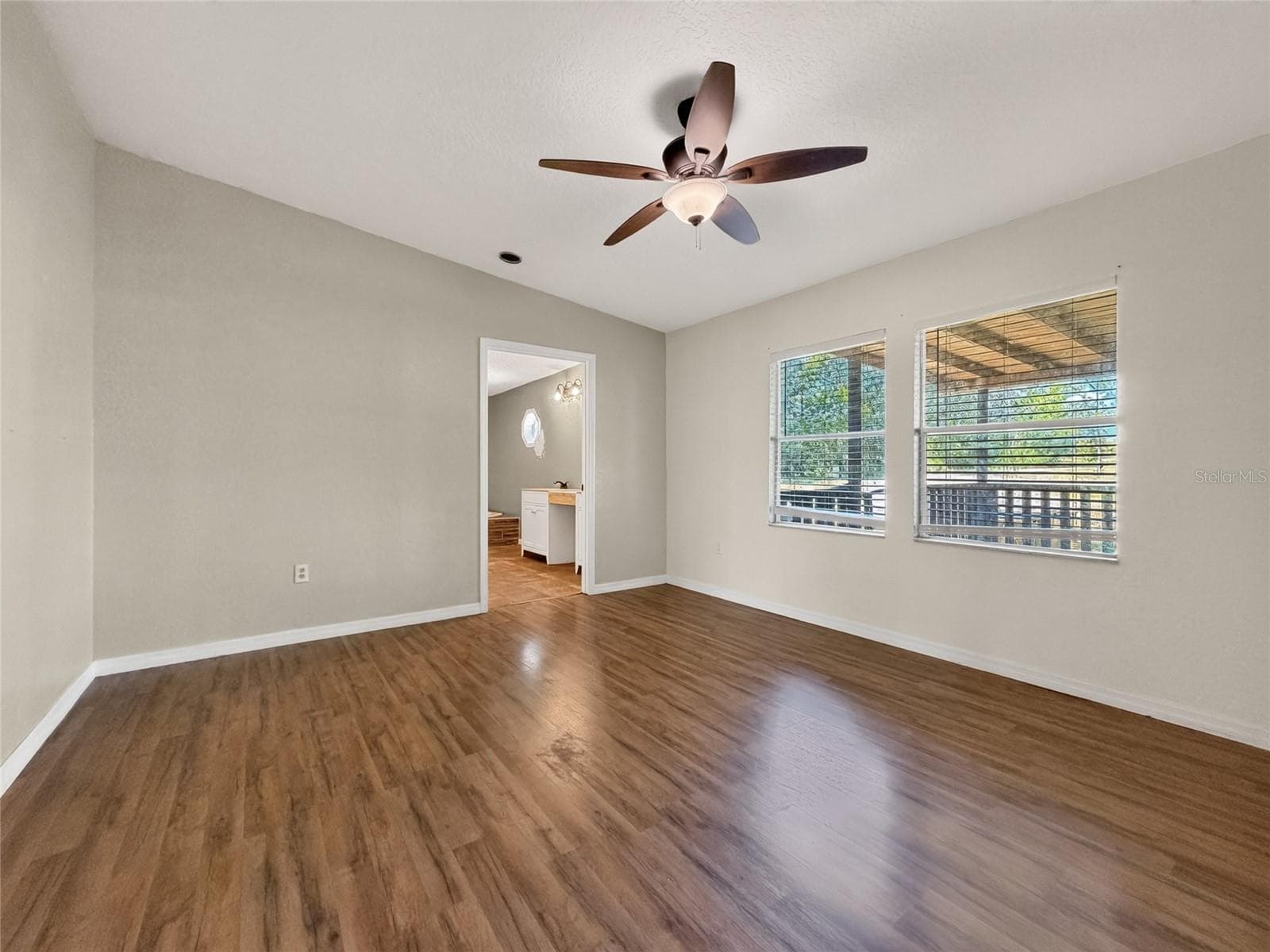 Manufactured Home at 37647 JENNY LN, EUSTIS, photo 41 of 69