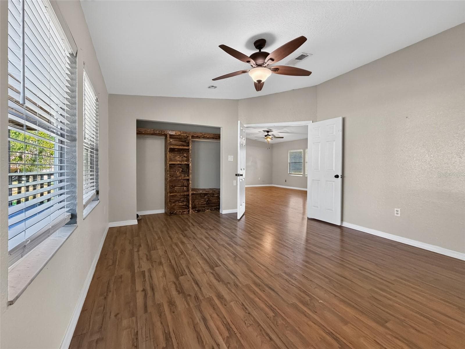 Manufactured Home at 37647 JENNY LN, EUSTIS, photo 42 of 69