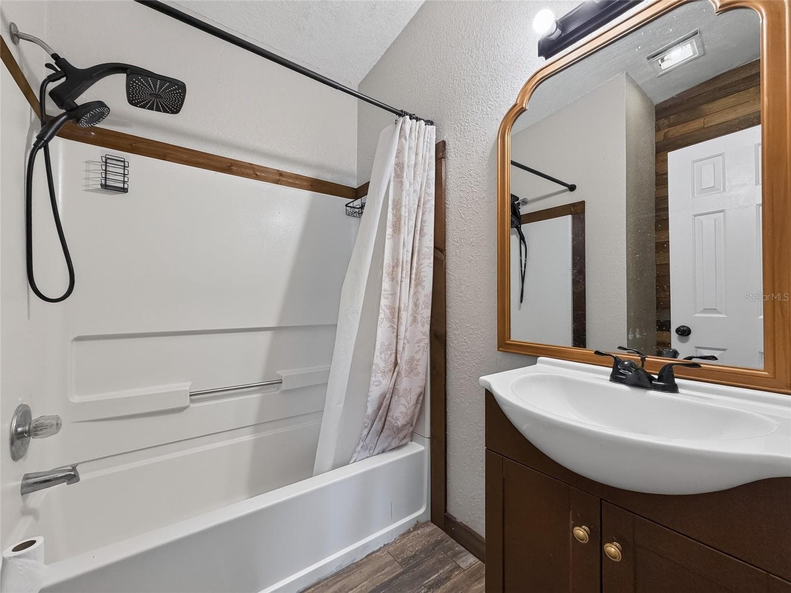 Manufactured Home at 37647 JENNY LN, EUSTIS, photo 49 of 69