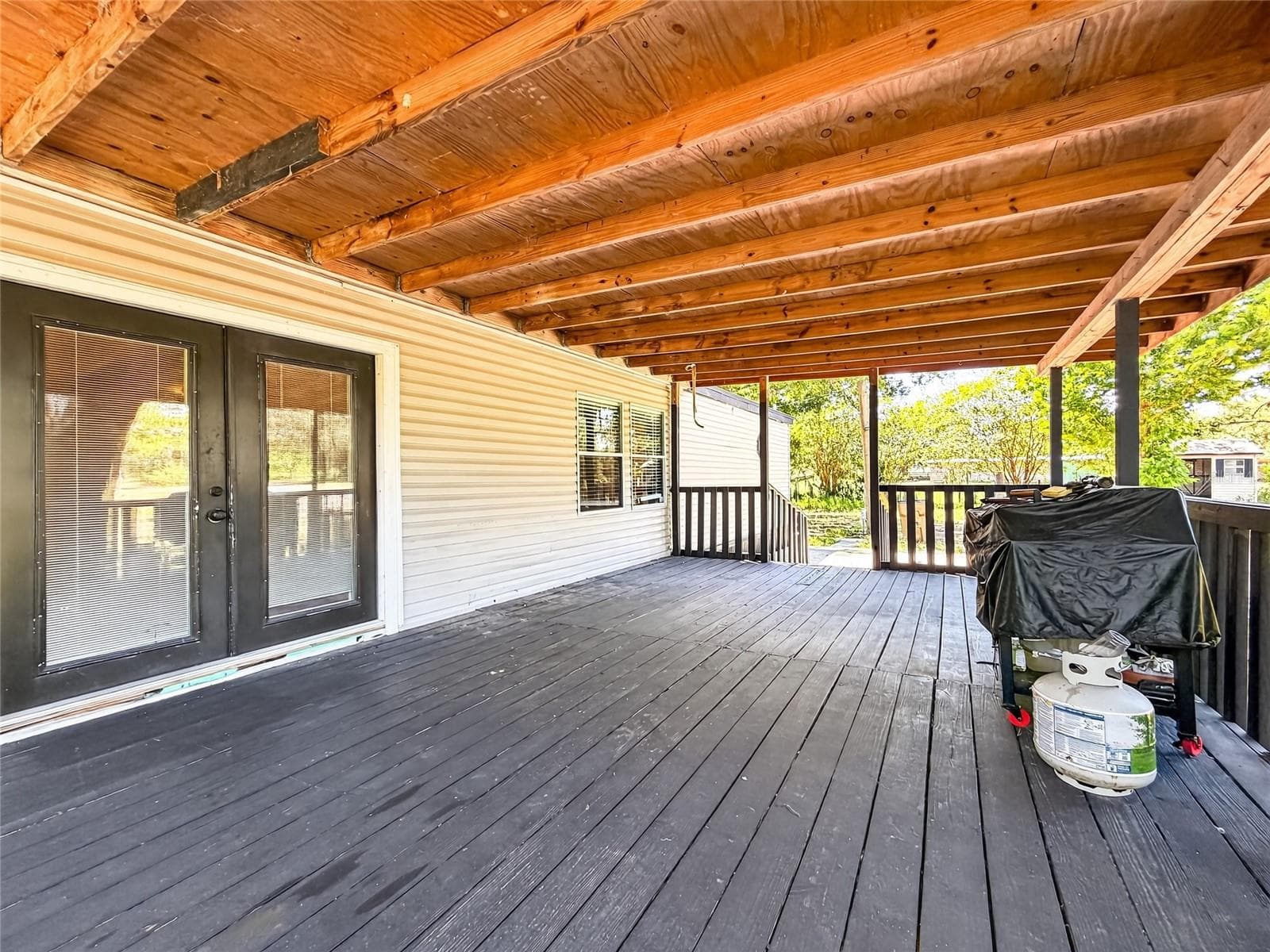 Manufactured Home at 37647 JENNY LN, EUSTIS, photo 56 of 69