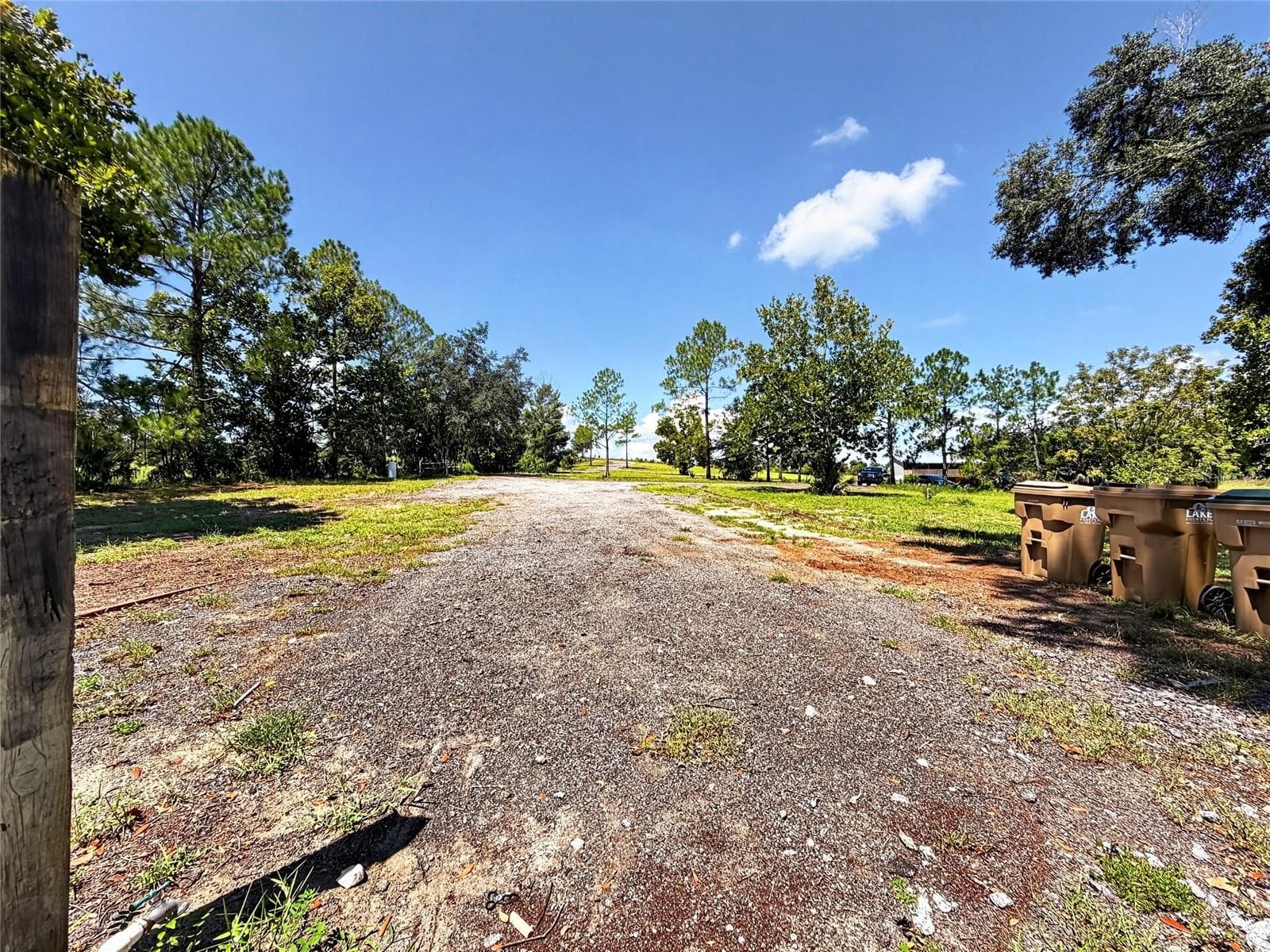 Manufactured Home at 37647 JENNY LN, EUSTIS, photo 58 of 69