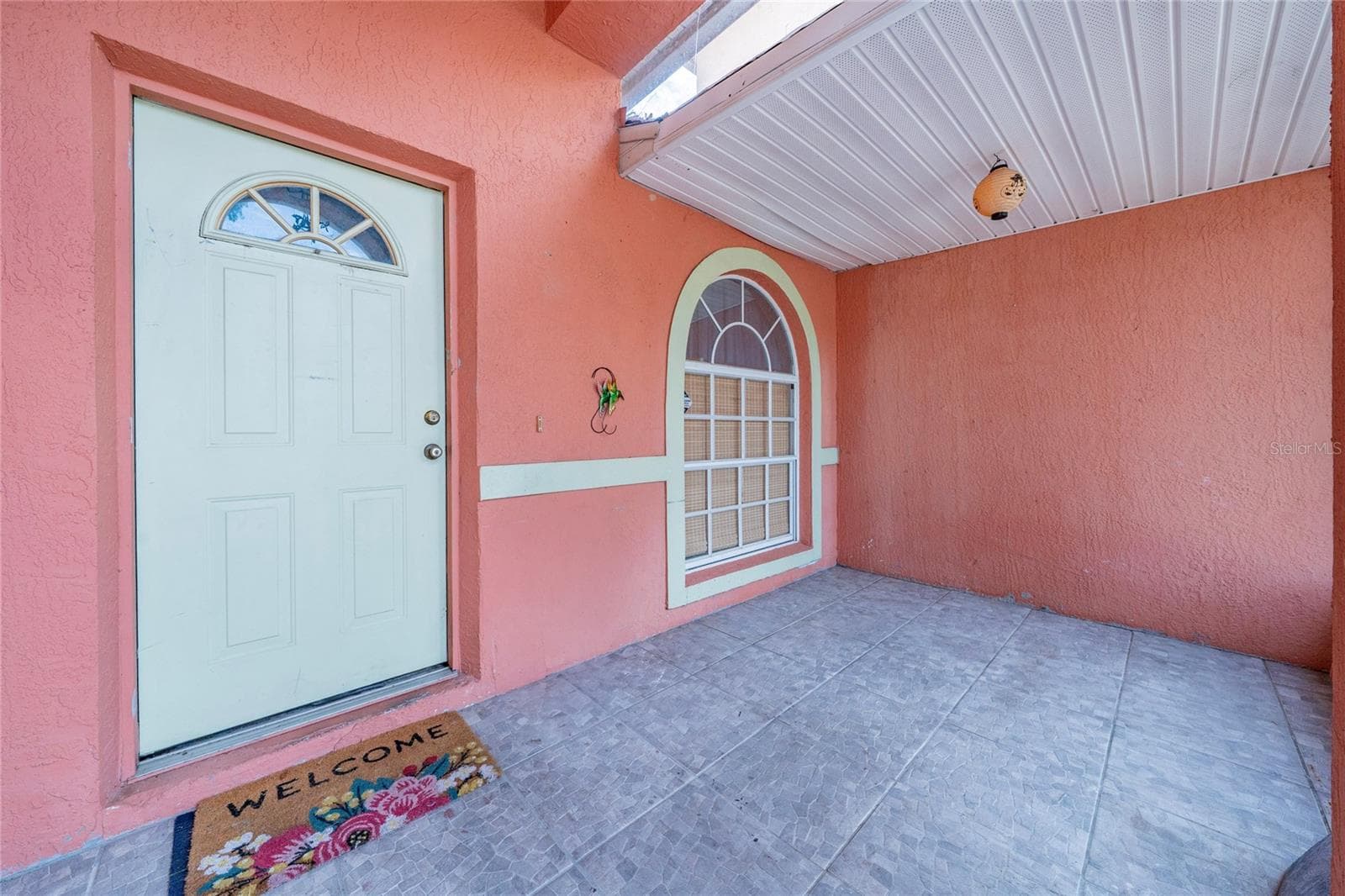 Front Porch - 525 FINCH LN, POINCIANA