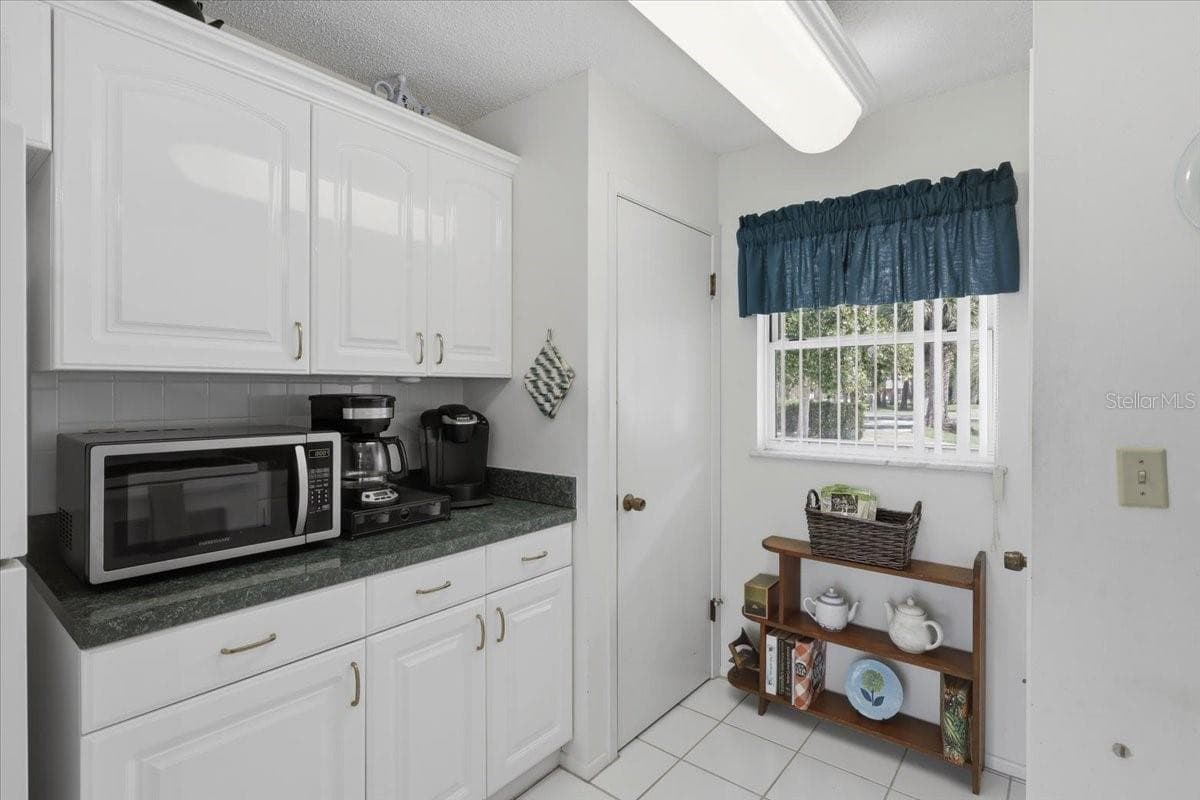 Single Family Residence at 2228 RIVER RIDGE RD, DELAND, photo 22 of 86