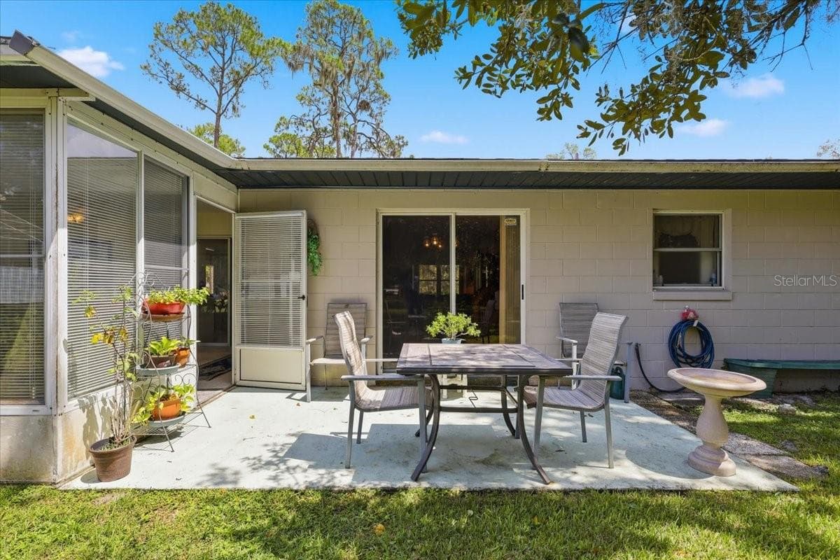 Single Family Residence at 2228 RIVER RIDGE RD, DELAND, photo 42 of 86
