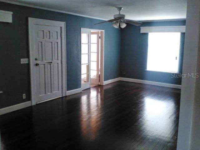 Single Family Residence at 4744 7TH AVE N, ST PETERSBURG, photo 4 of 21