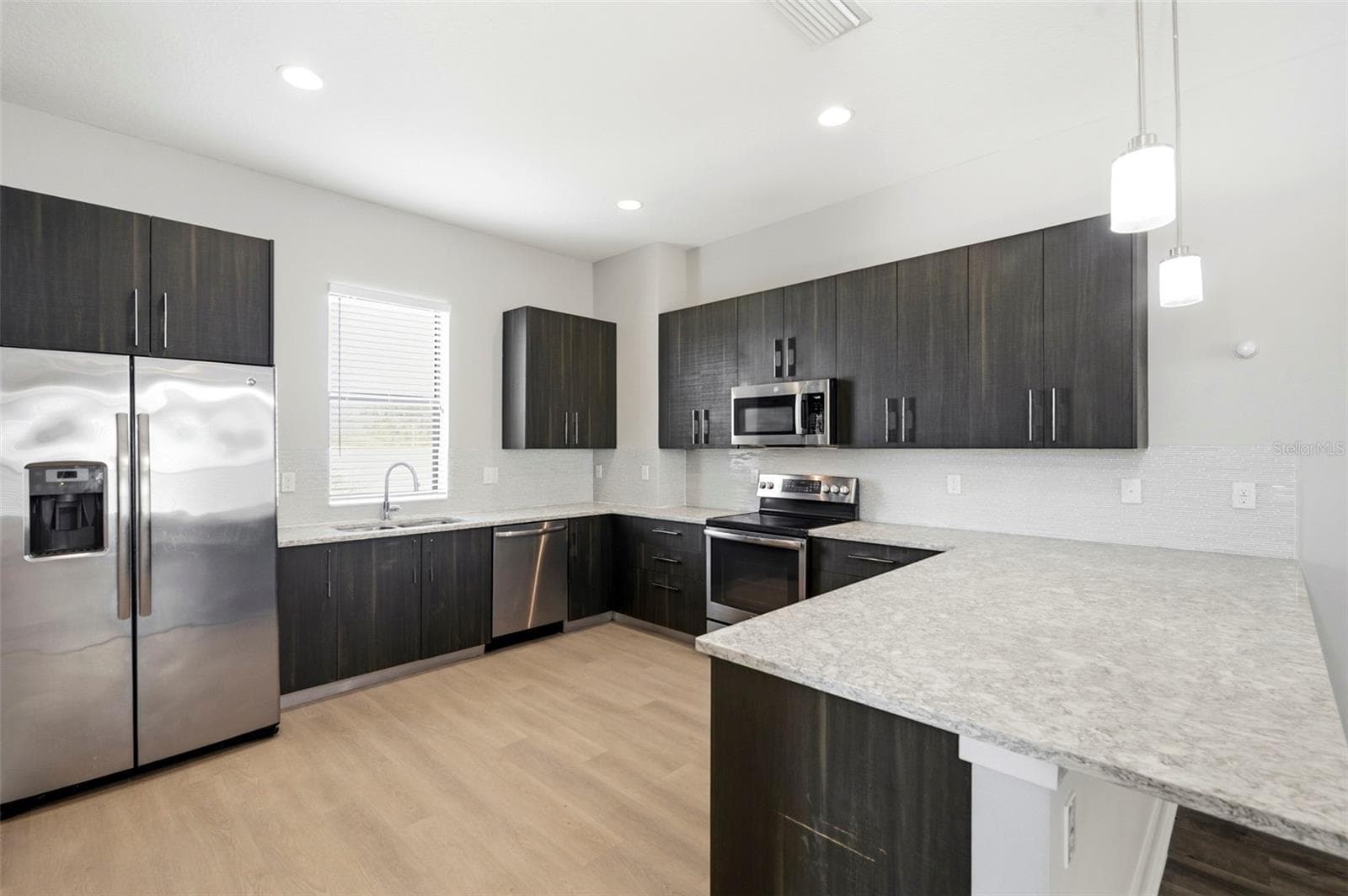 Townhouse at 4810 W MCELROY AVE #7, TAMPA, photo 12 of 27