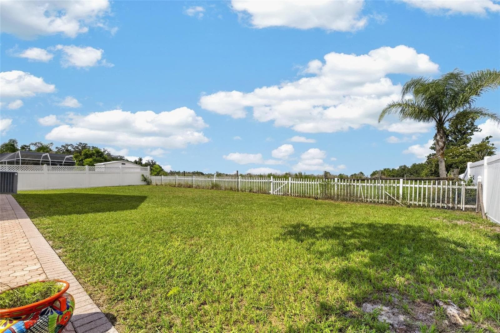 Single Family Residence at 10303 TARRAGON DR, RIVERVIEW, photo 4 of 40