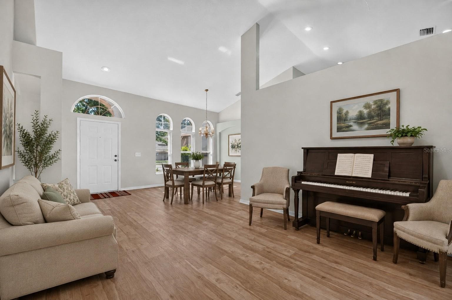 Single Family Residence at 10303 TARRAGON DR, RIVERVIEW, photo 9 of 40
