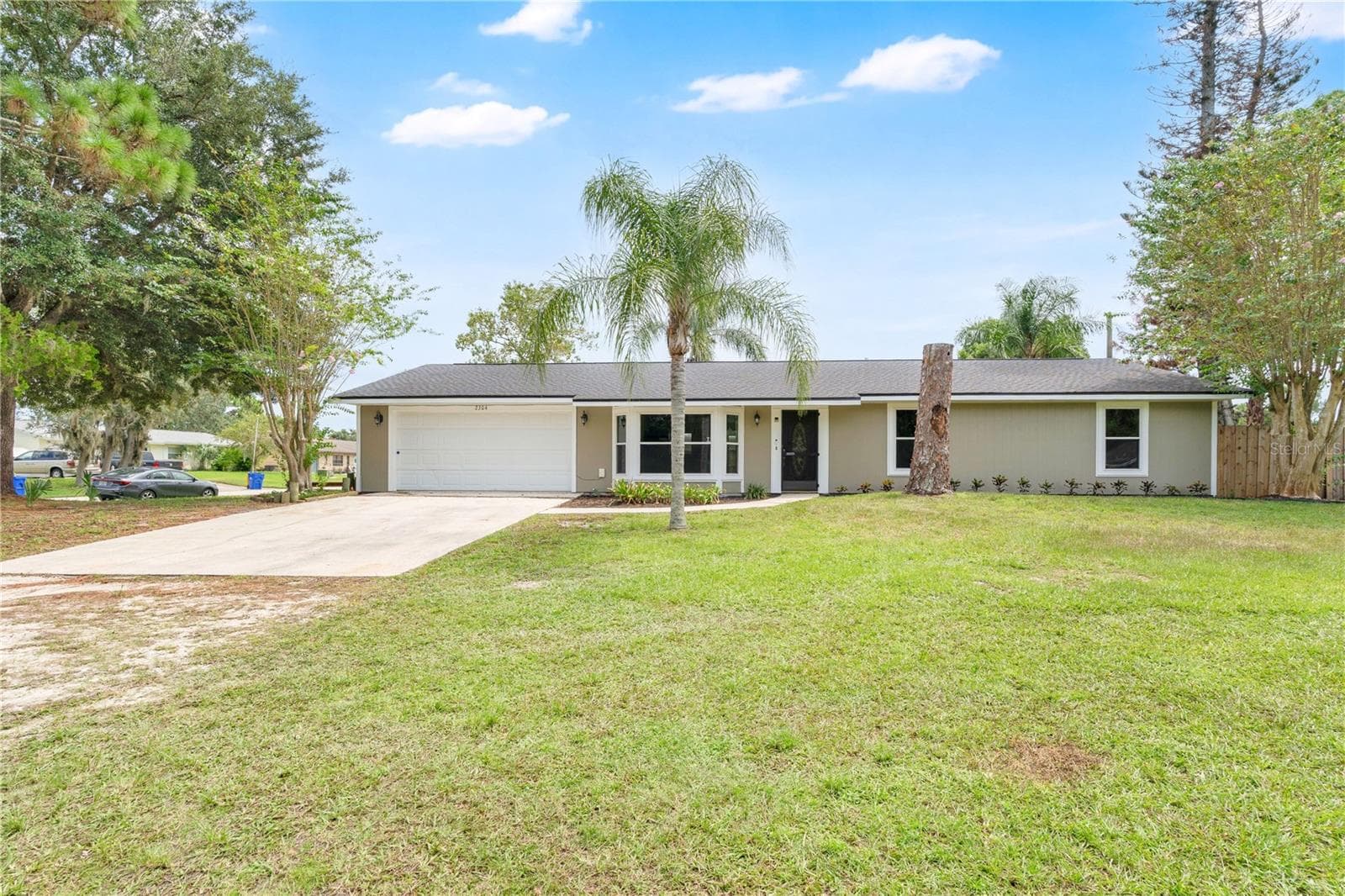 Single Family Residence at 2304 TRAVELERS PALM DR, EDGEWATER, photo 3 of 31