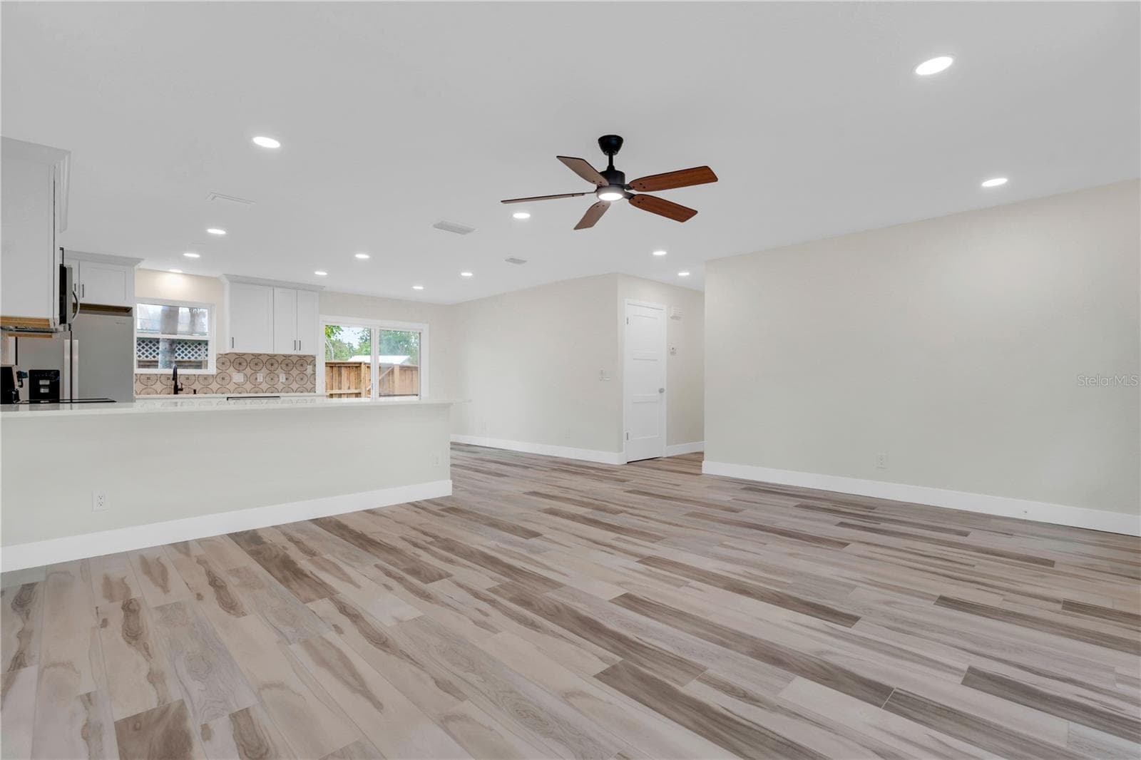 Single Family Residence at 2304 TRAVELERS PALM DR, EDGEWATER, photo 6 of 31