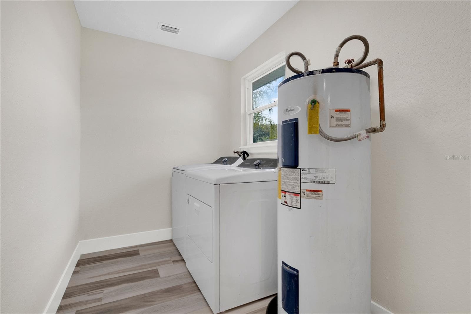 Single Family Residence at 2304 TRAVELERS PALM DR, EDGEWATER, photo 23 of 31