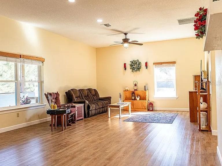 Single Family Residence at 1677 W HIGHWAY 316, CITRA, photo 5 of 22