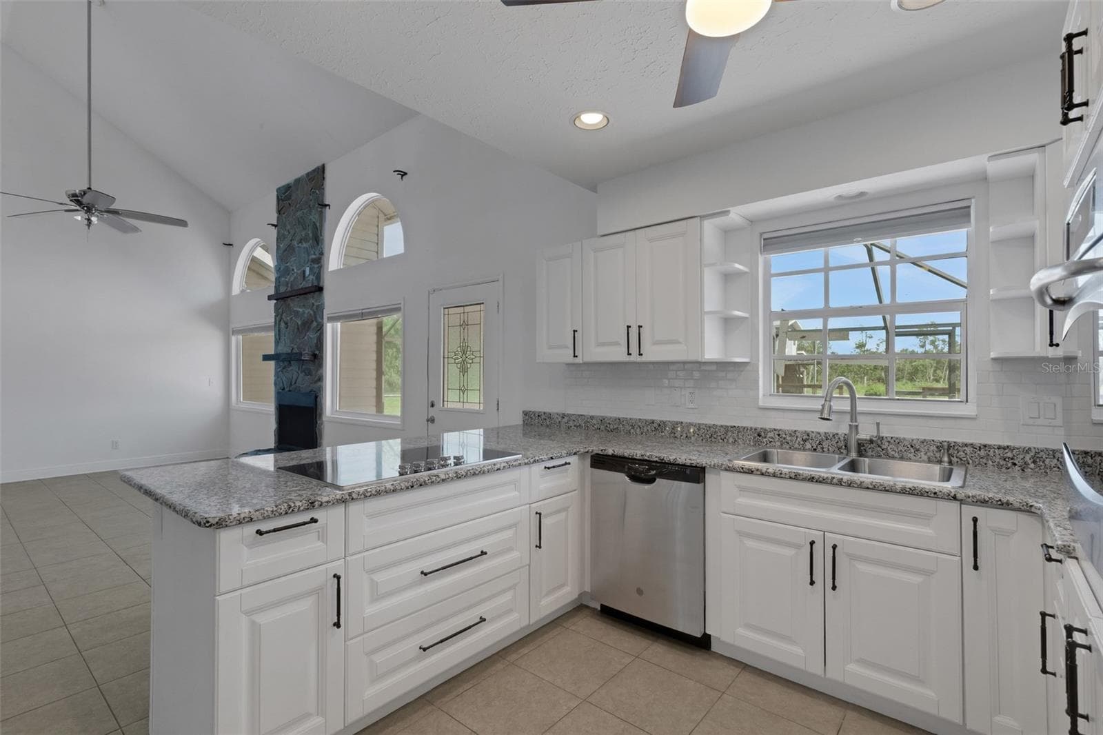 Kitchen - 28706 102ND DR E, MYAKKA CITY