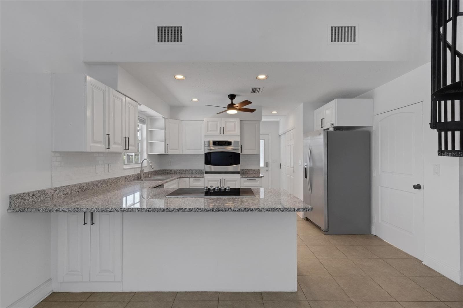Kitchen - 28706 102ND DR E, MYAKKA CITY