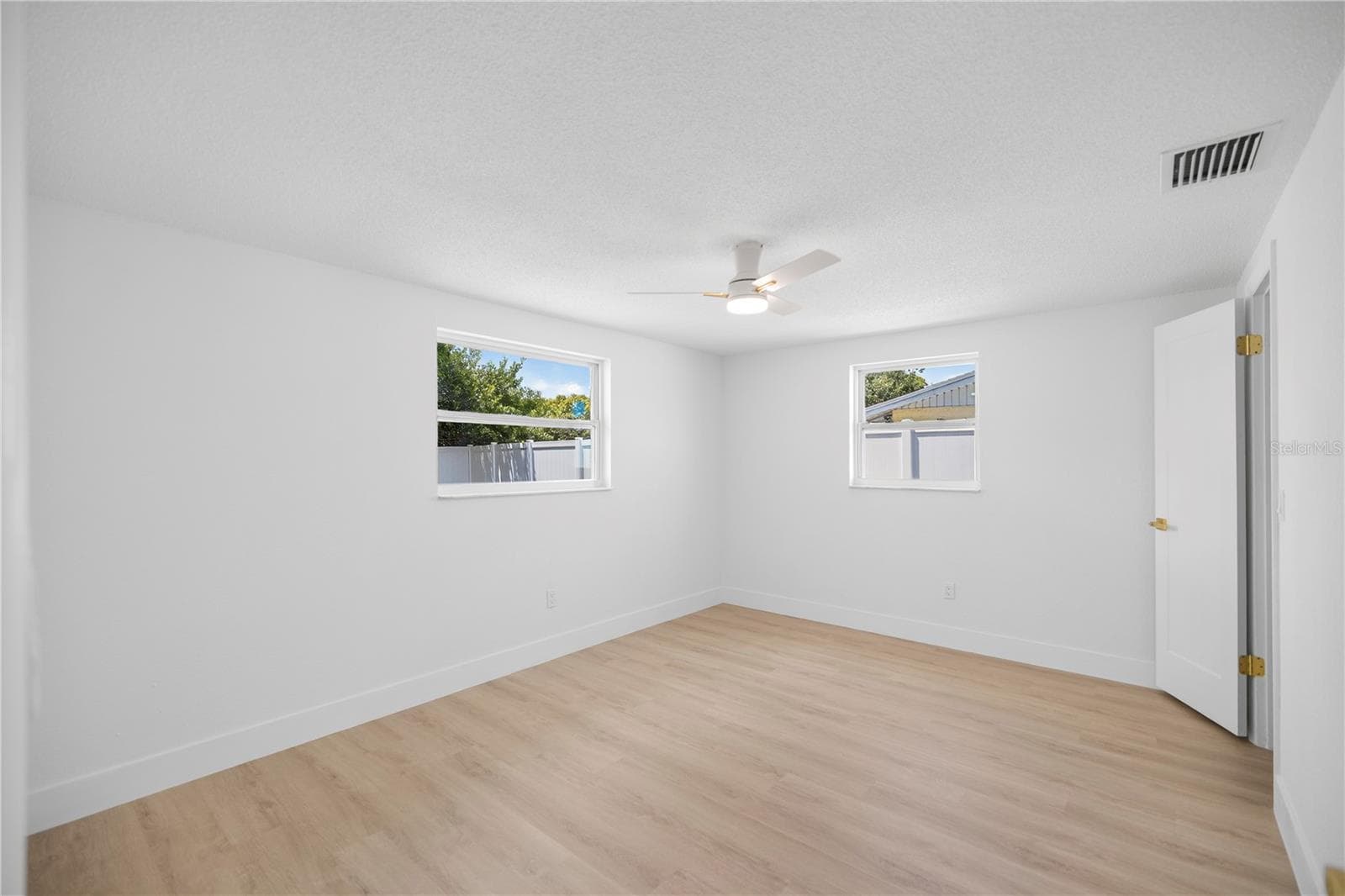 Single Family Residence at 6444 JUNIPER RD, PORT RICHEY, photo 5 of 36
