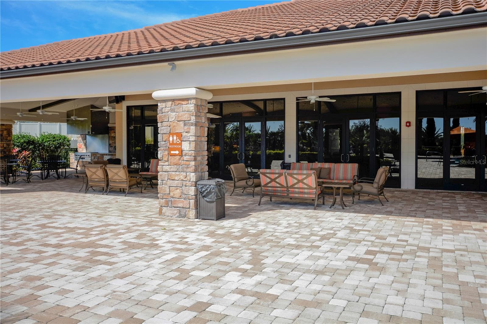 Clubhouse Veranda - 1197 ESPERANZA RIDGE RD, CLERMONT