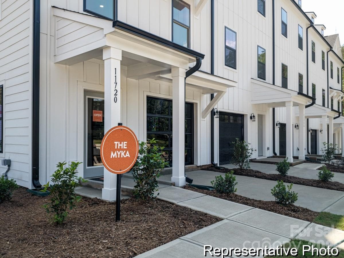 Townhouse at 11709 Avocet Street, Charlotte, photo 2 of 36