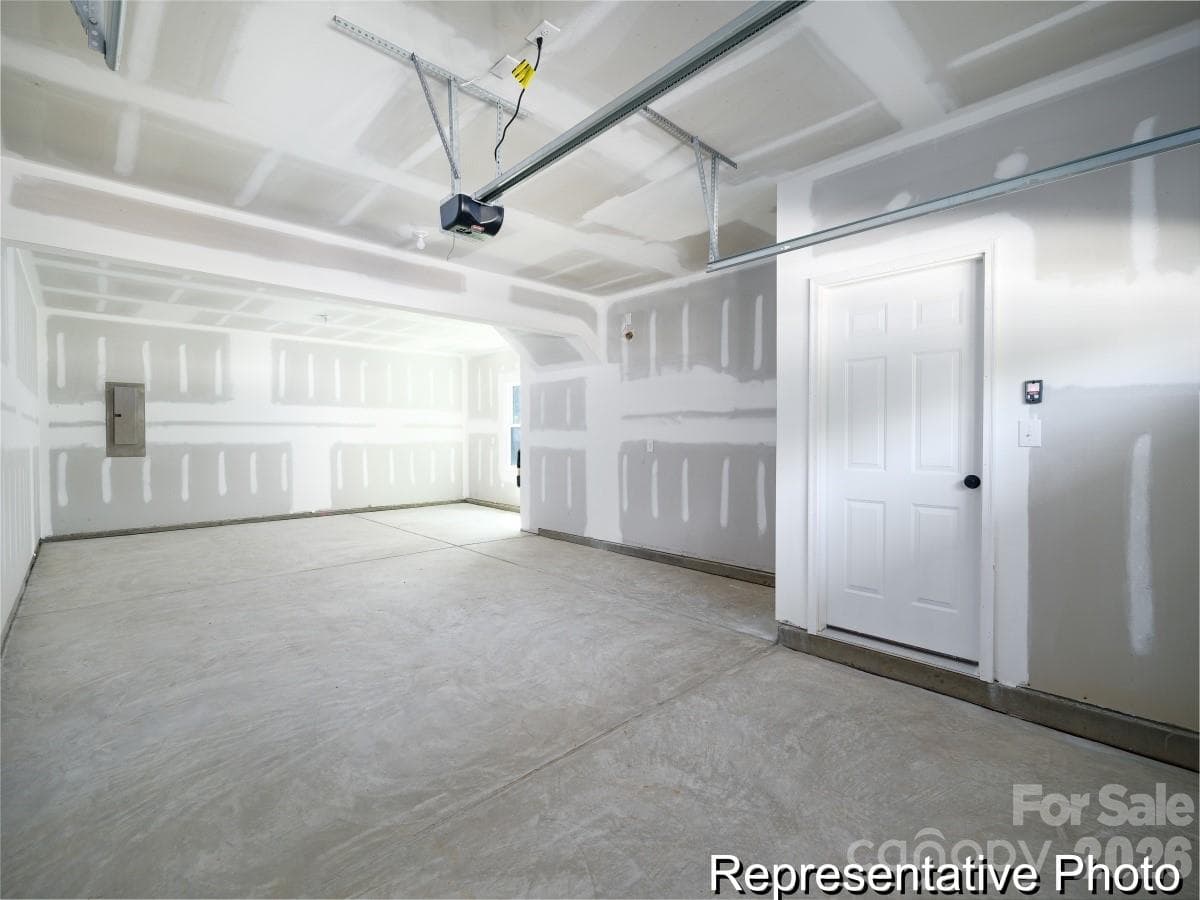 Oversized Tandem Garage - 11709 Avocet Street, Charlotte