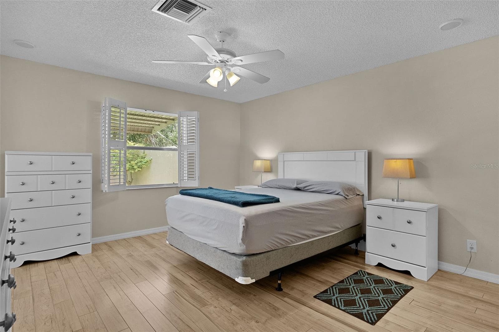 Single Family Residence at 1023 AVALON AVE, THE VILLAGES, photo 11 of 21