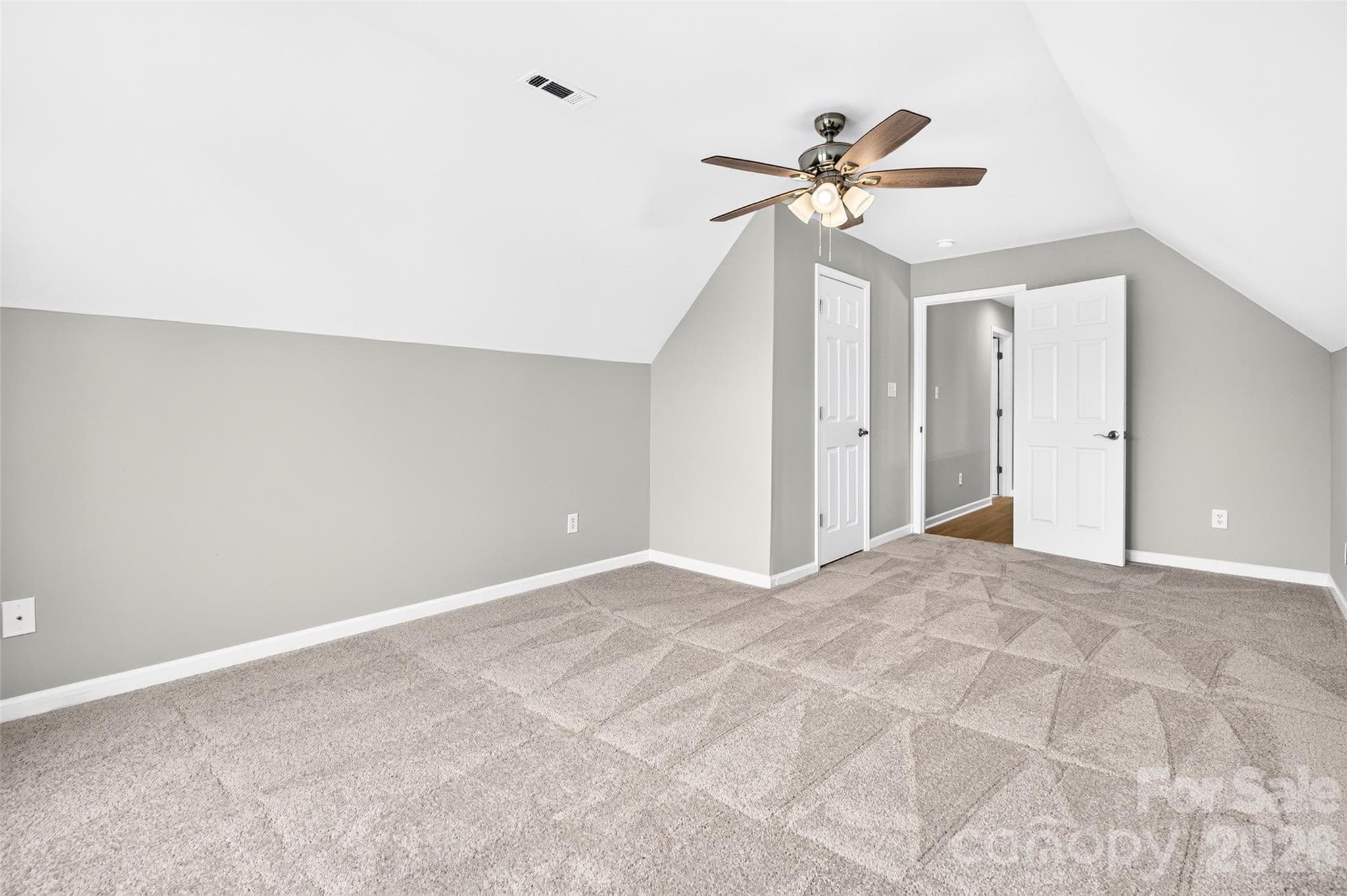 Huge Bed/Bonus - 3808 Nuthatch Drive, Indian Trail