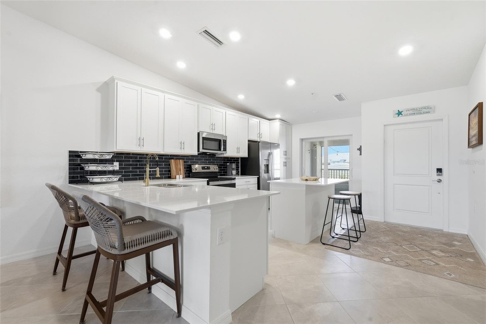 Condominium at 14257 HERITAGE LANDING BLVD #1122, PUNTA GORDA, photo 5 of 60