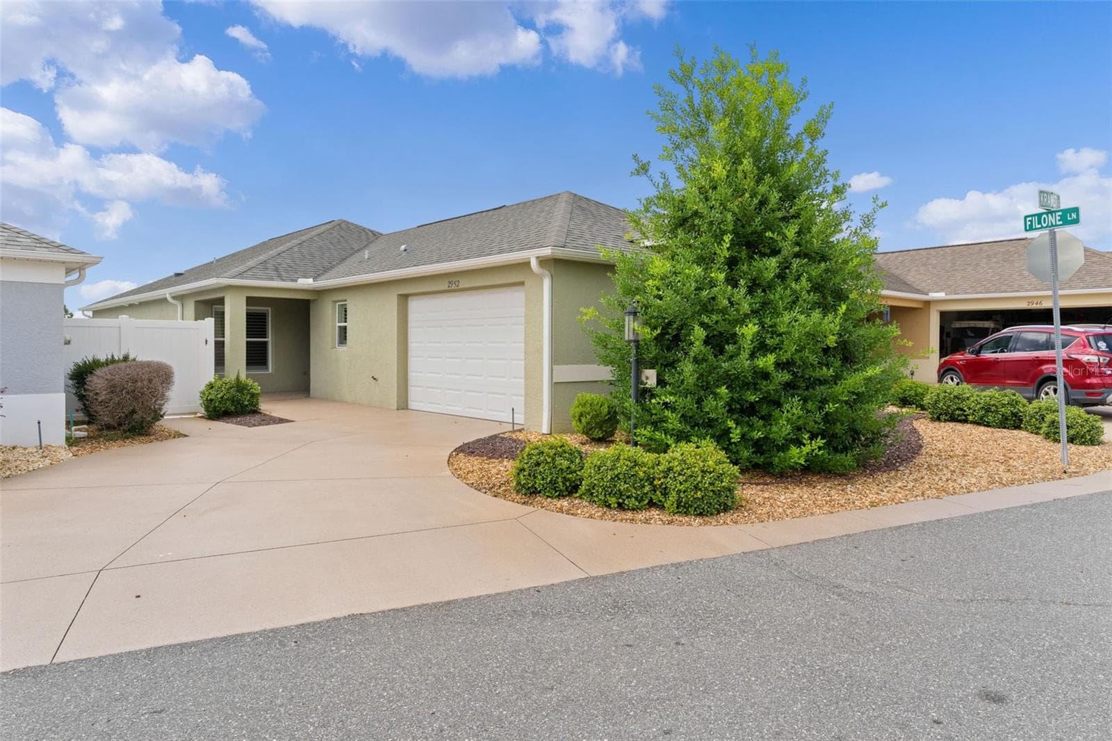 Villa at 2952 KRAMER CT, THE VILLAGES, photo 5 of 53