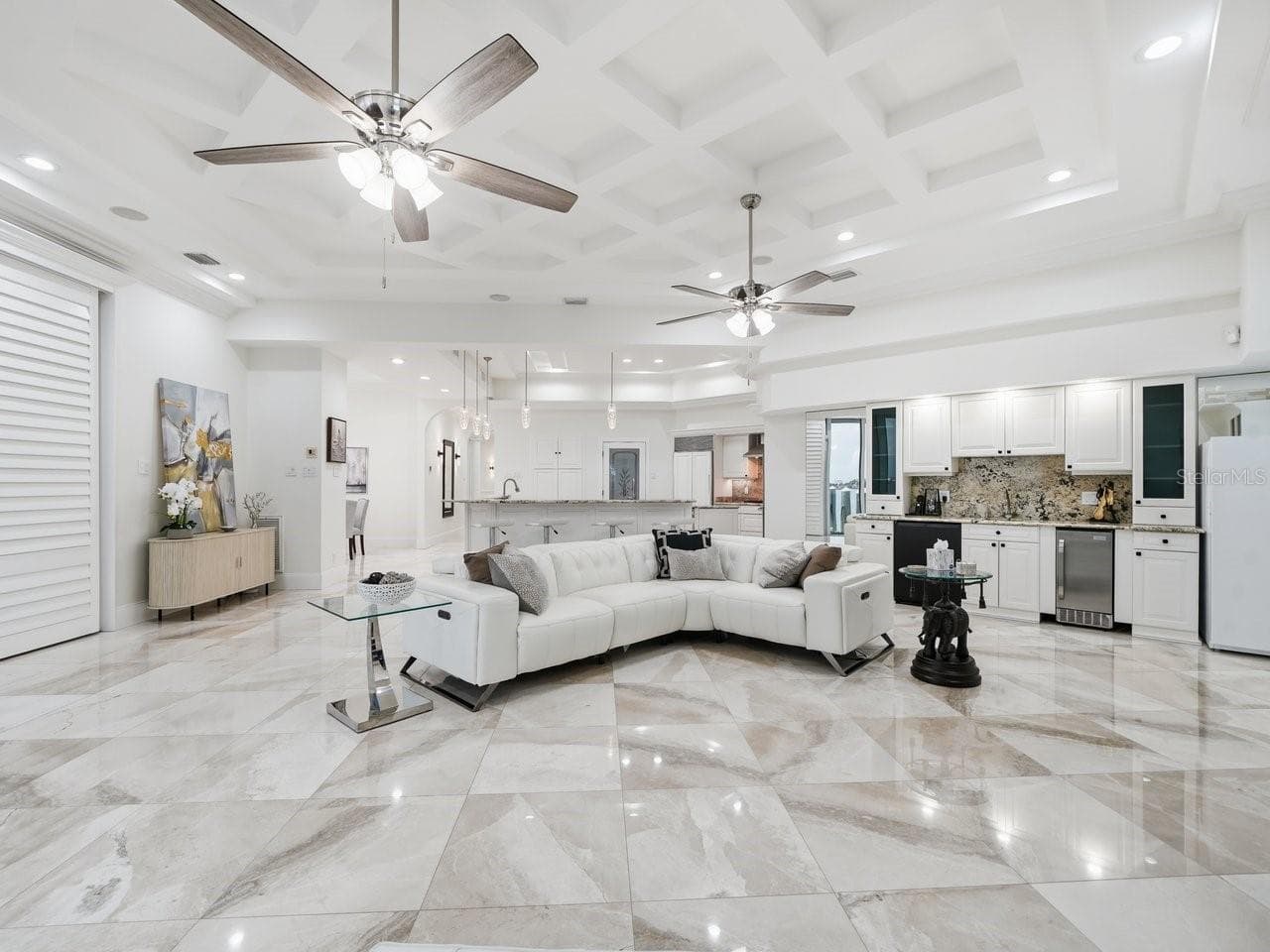 Single Family Residence at 5400 PALI WAY, ST PETE BEACH, photo 15 of 73